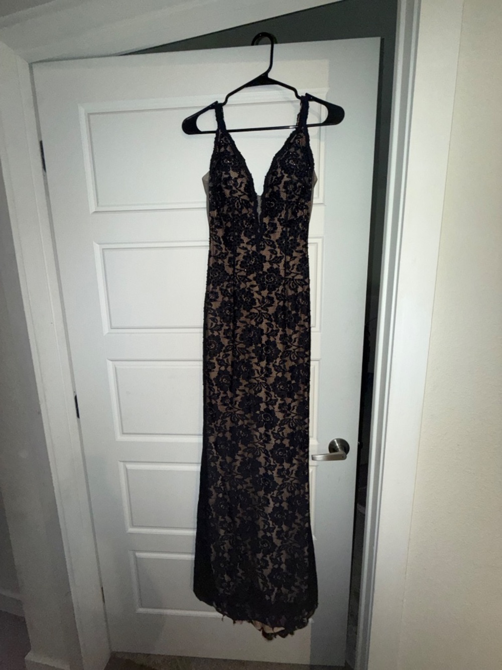 Jovani Black/Nude Lace Mermaid Prom Dress Size 2 - Picture 3 of 6